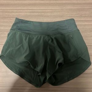 Outdoor voices Hudson short 2.5 length